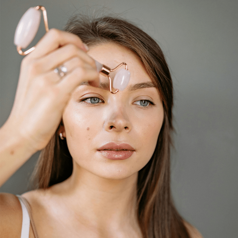 Masážní váleček Face Roller, růženín - Image 2